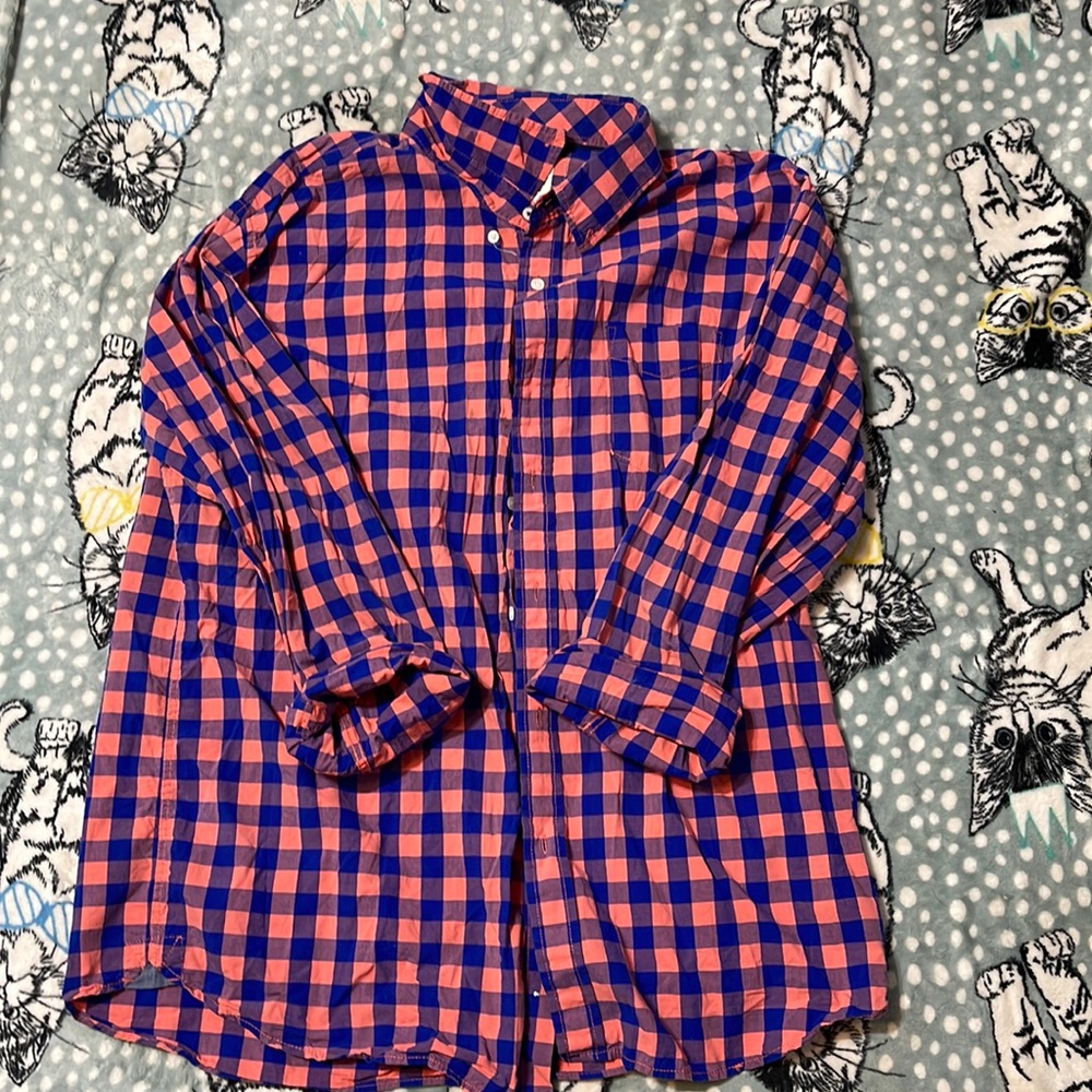 Vibrant casual button up.